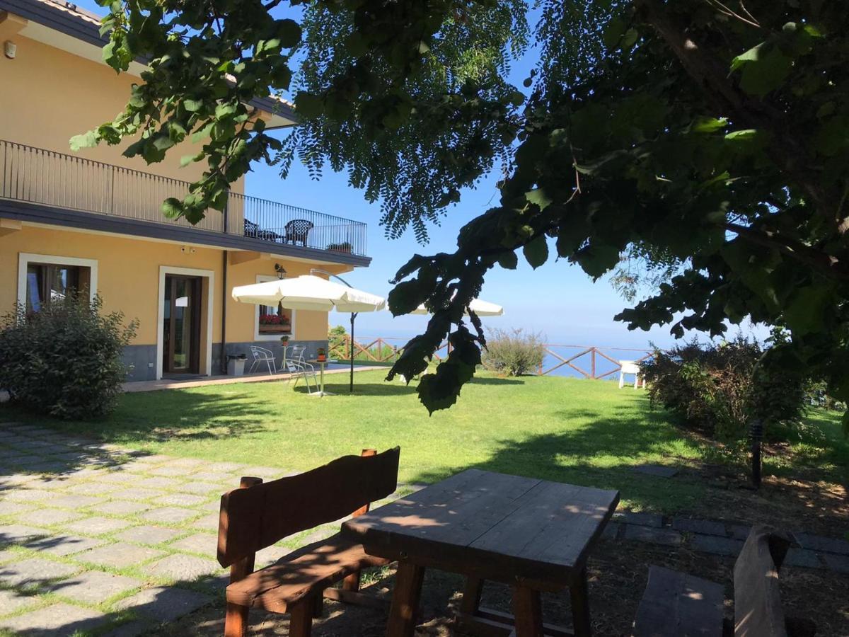 L'Infinito Agriturismo - Rooms & Breakfast Сант'Альфио Экстерьер фото